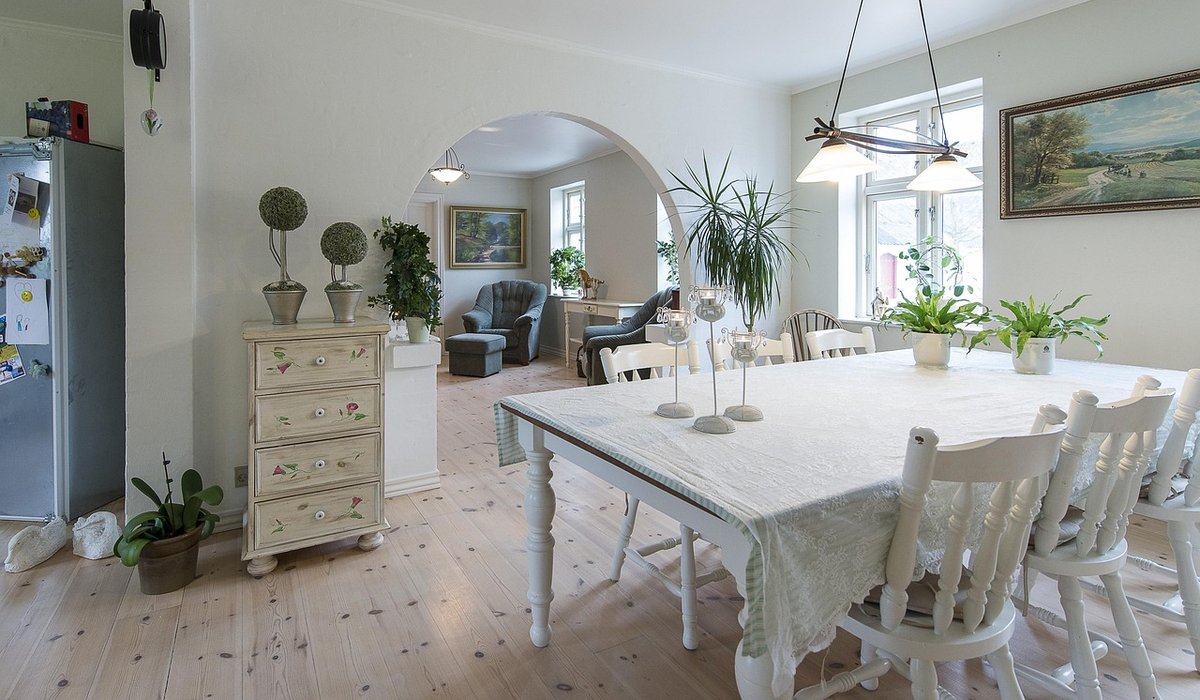 Making the Most of an Understairs Home Office Nook
