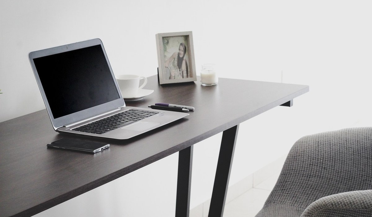 Simple Ways to Organise Paperwork in a Home Office